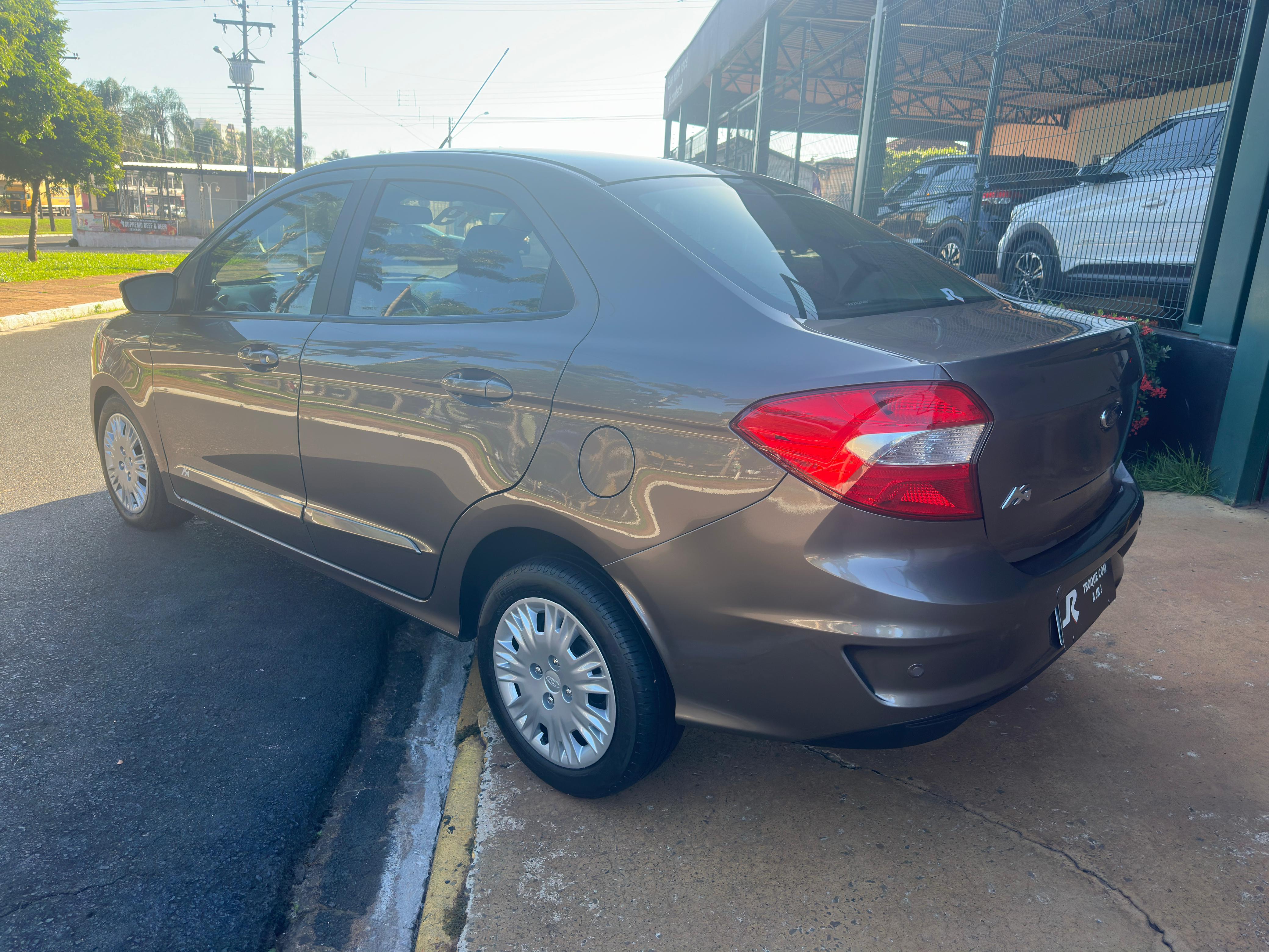 Fotos JR Multimarcas Jaboticabal