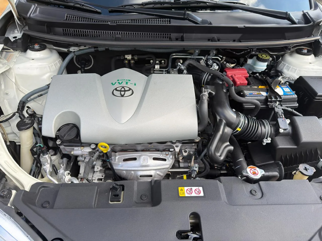 Toyota Yaris 2019 — foto 12