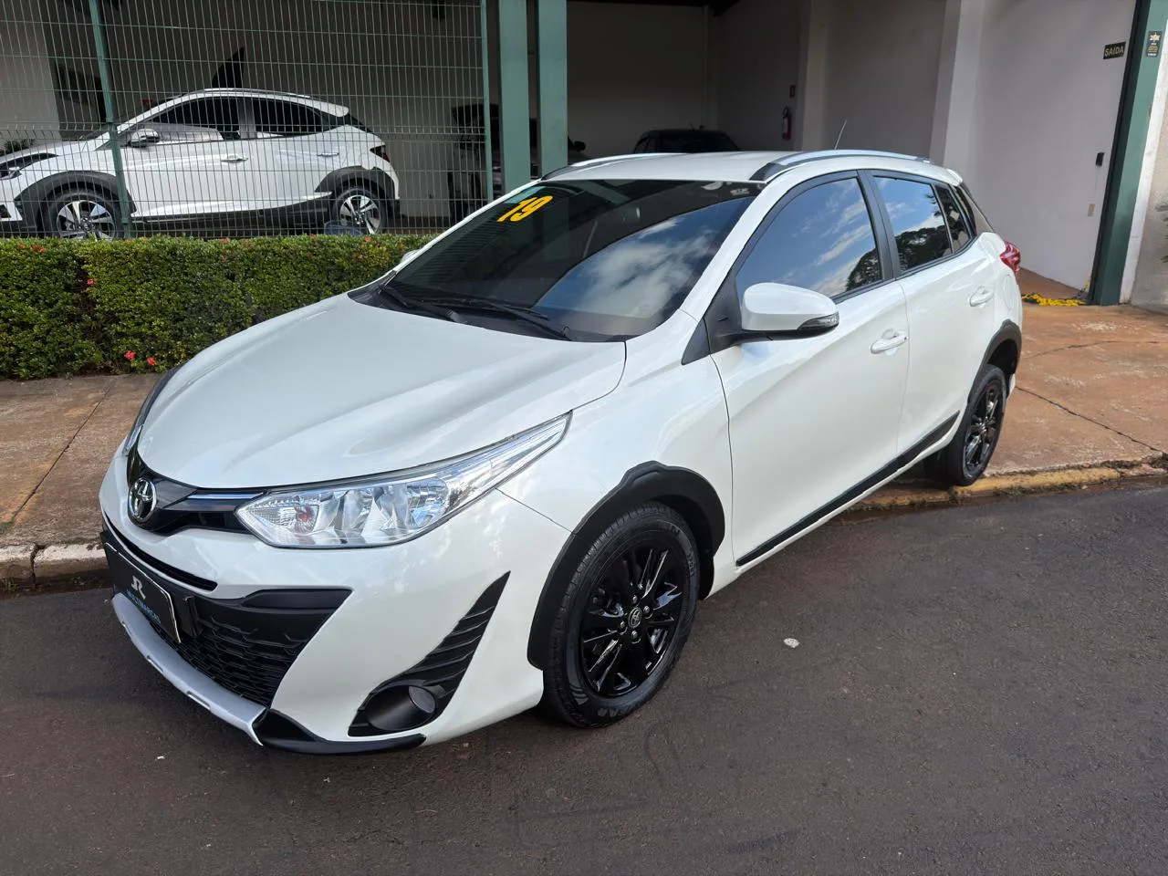 Toyota Yaris 2019 — foto 3