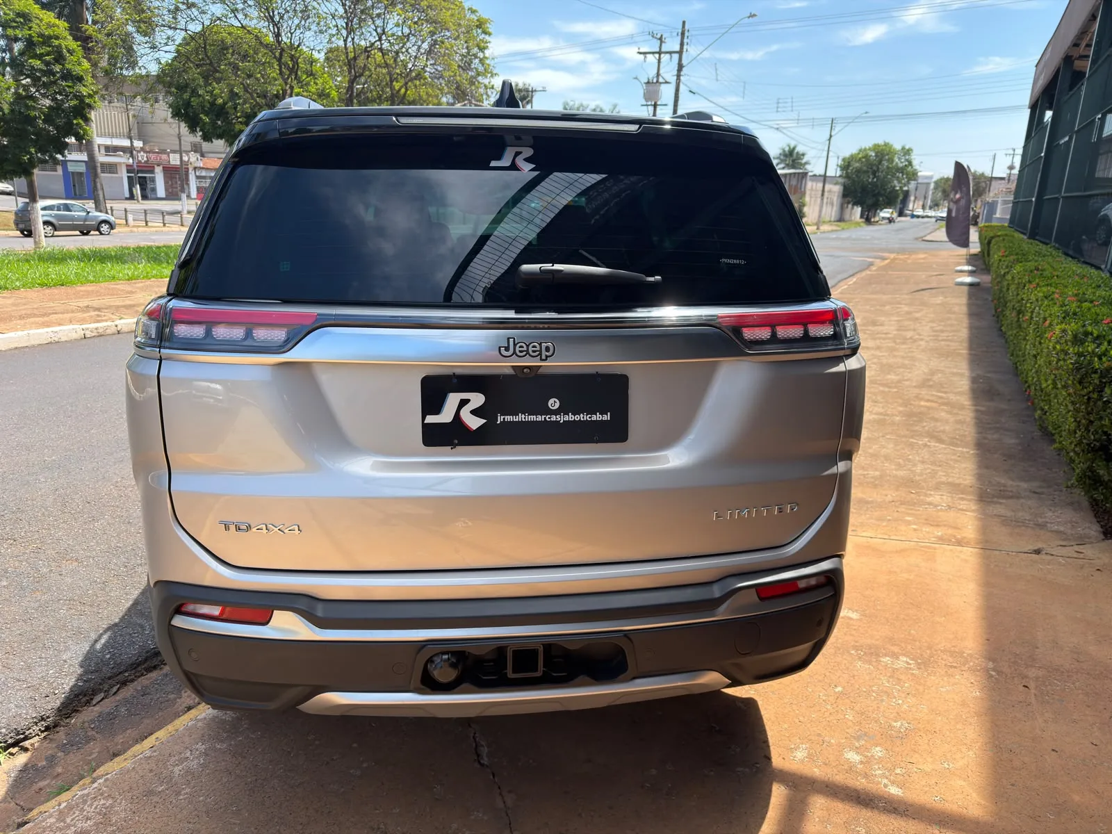 Jeep COMMANDER 2023 — foto 5