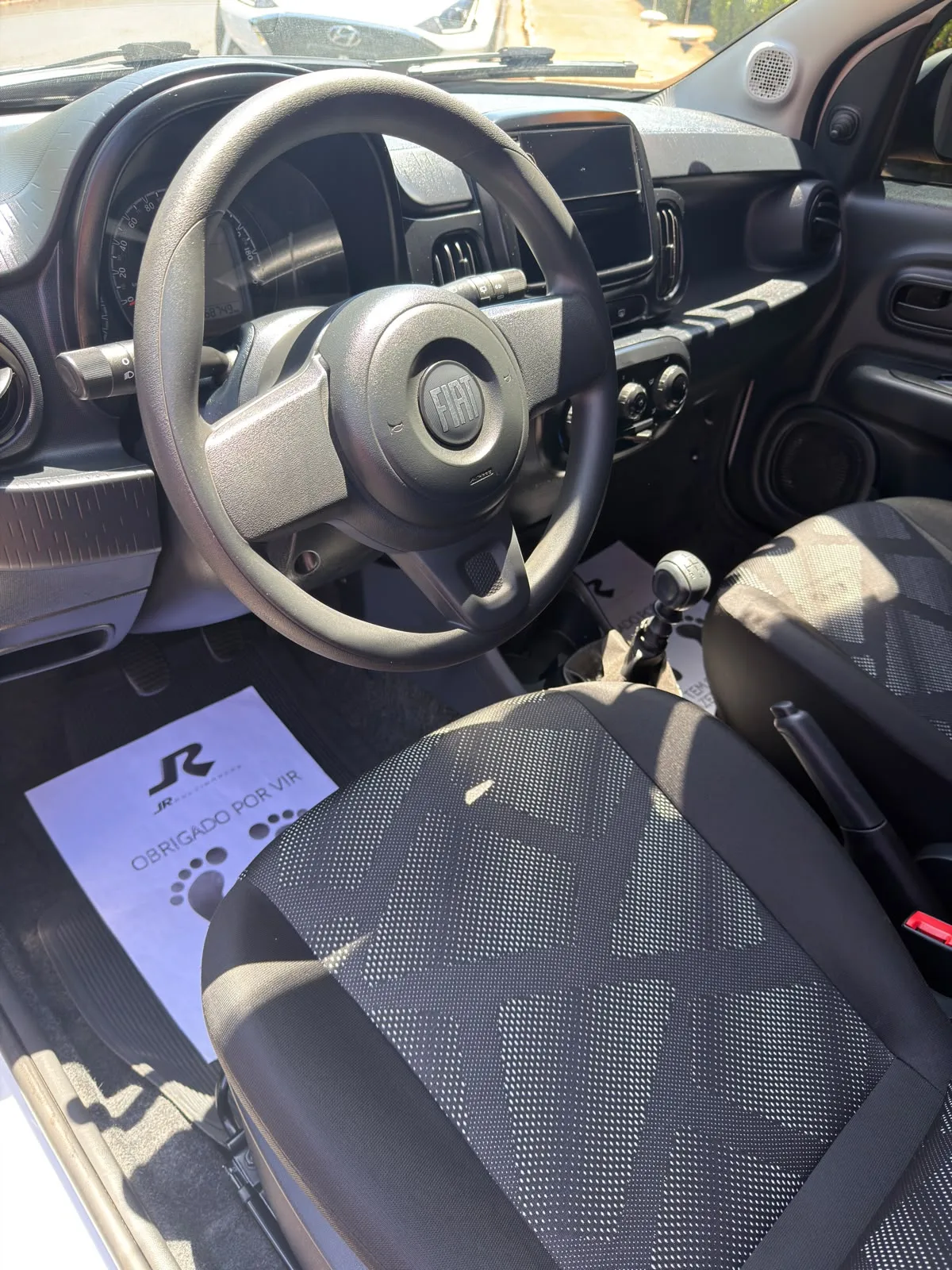 Fiat Mobi 2023 — foto 11